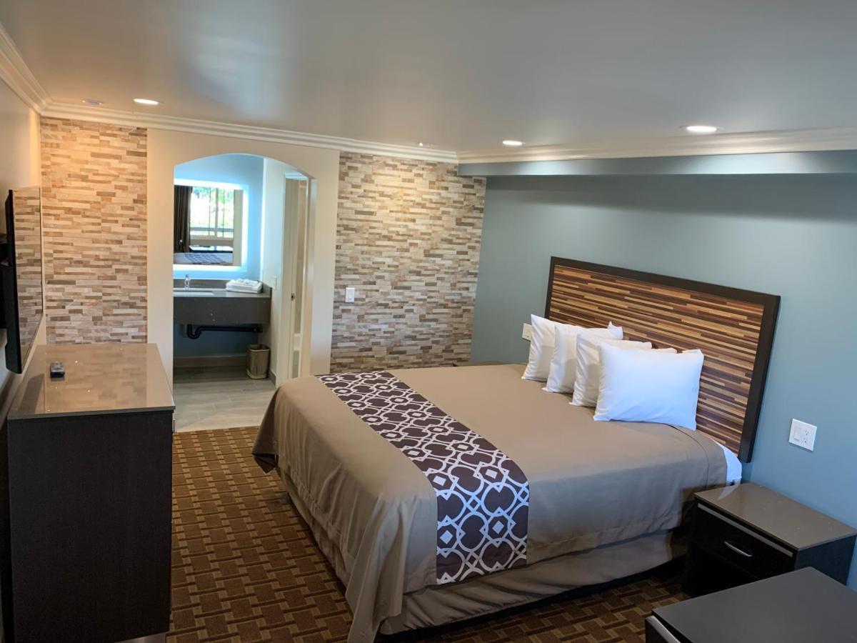 Industry Inn & Suites Ла Пуенте Екстериор снимка