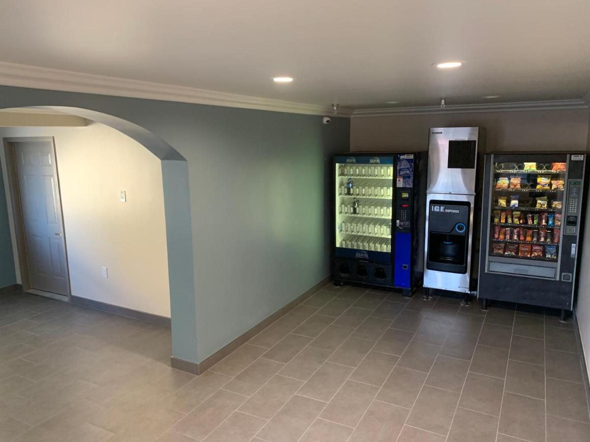 Industry Inn & Suites Ла Пуенте Екстериор снимка