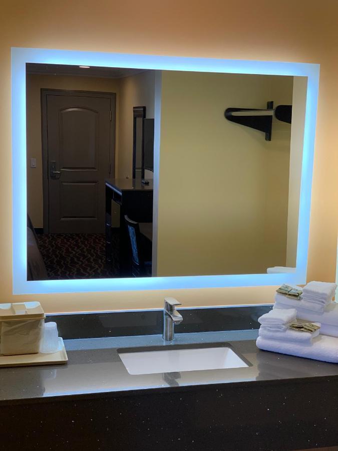 Industry Inn & Suites Ла Пуенте Екстериор снимка