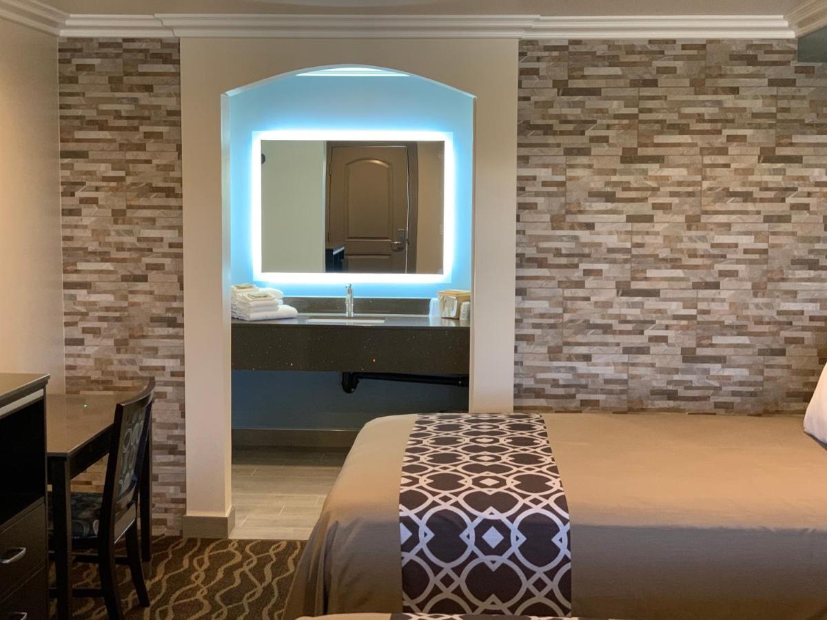 Industry Inn & Suites Ла Пуенте Екстериор снимка