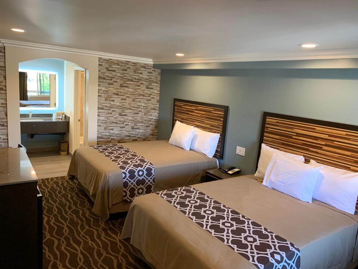 Industry Inn & Suites Ла Пуенте Екстериор снимка